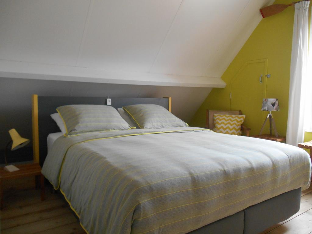 Bij En Boom Bed & Breakfast 德拉赫滕 客房 照片