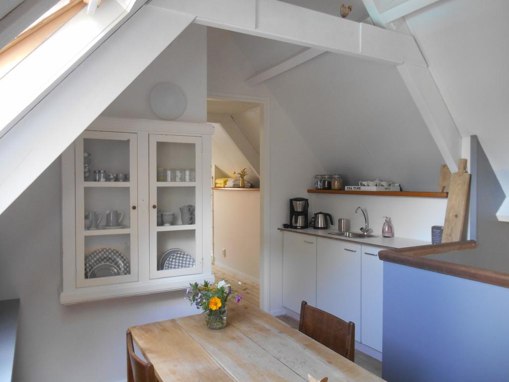 Bij En Boom Bed & Breakfast 德拉赫滕 外观 照片