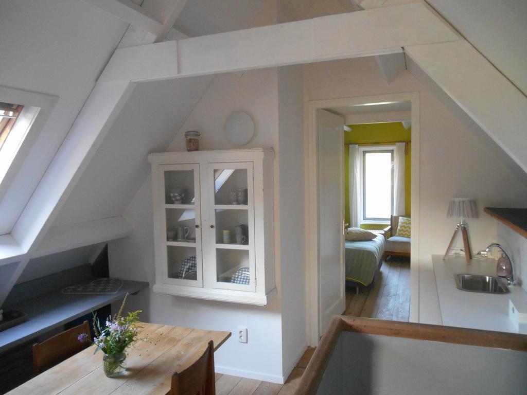 Bij En Boom Bed & Breakfast 德拉赫滕 外观 照片