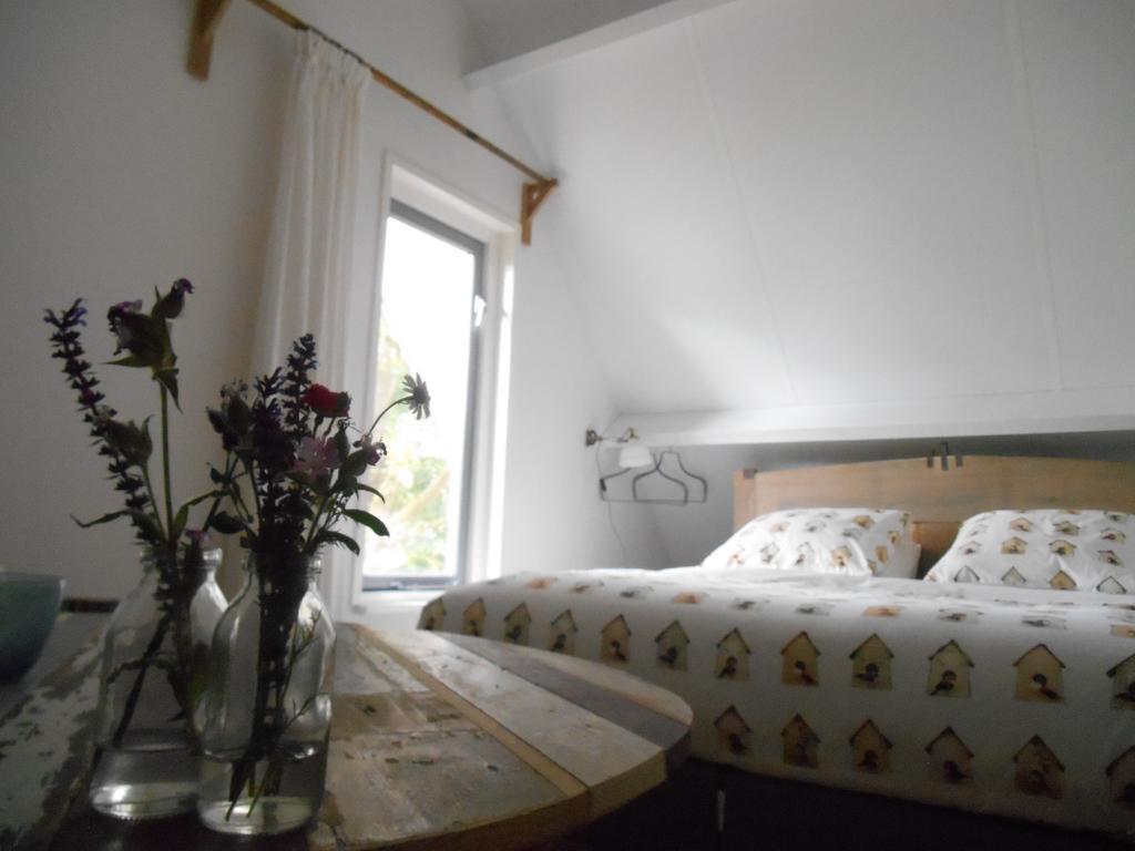 Bij En Boom Bed & Breakfast 德拉赫滕 客房 照片